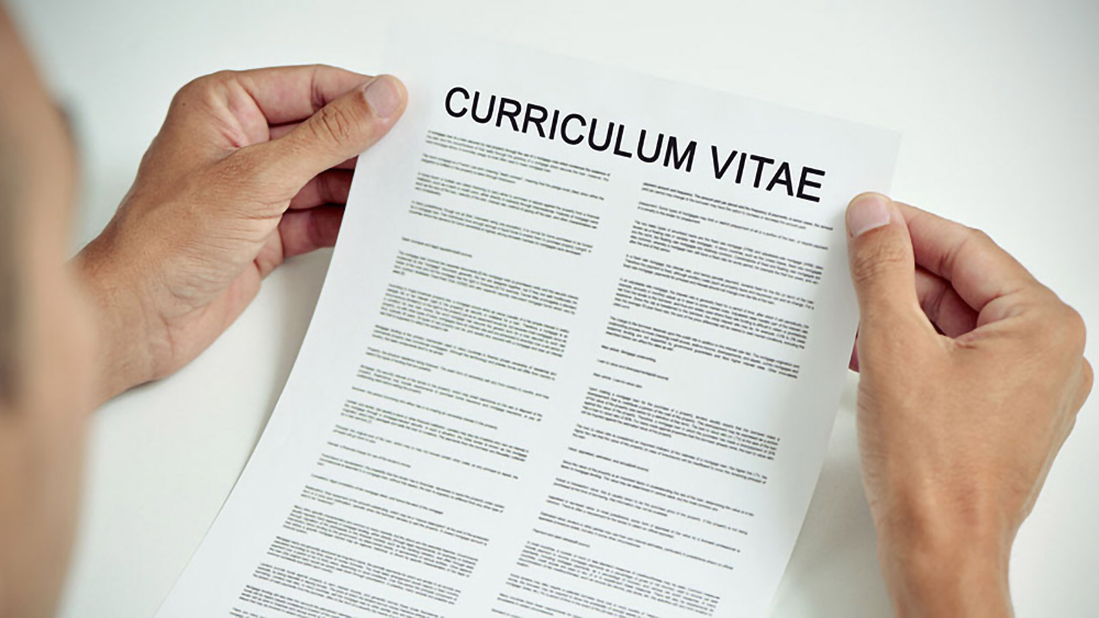 Artist CV Guide: How to Write a Professional Art Resume